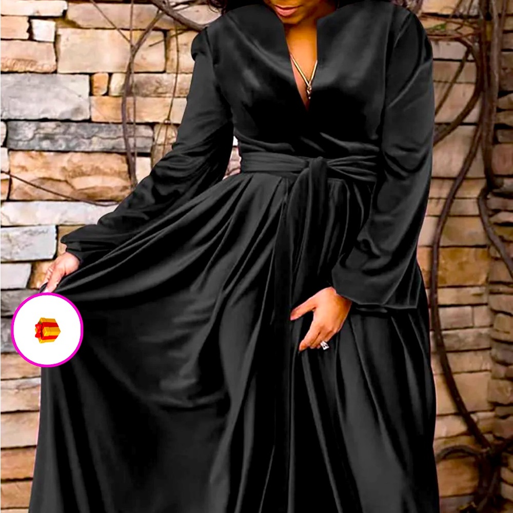 BRAND NEW NEVER WORN!!! Black Velvet semi formal dress!